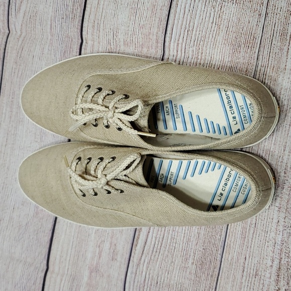 Liz Claiborne flats - Picture 2 of 6